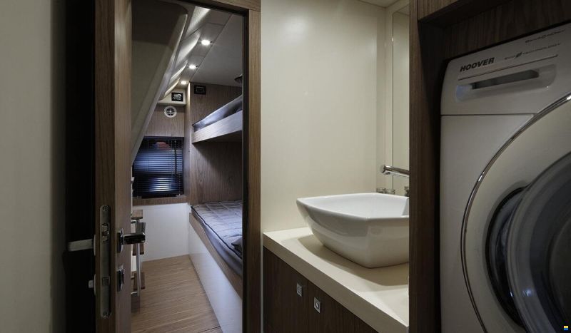 Sessa Yacht C68