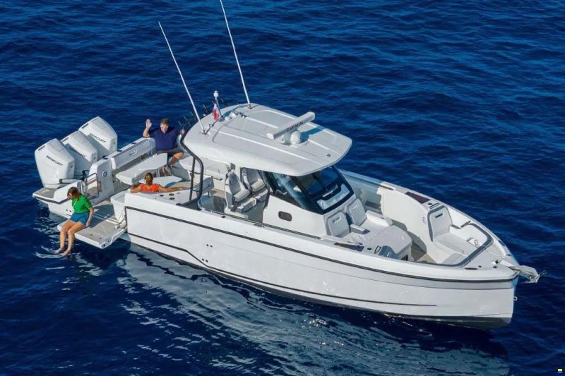 Wellcraft 38 T-Top