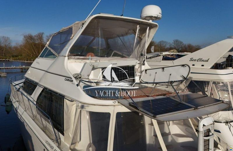 Carver 450 Voyager Pilothouse