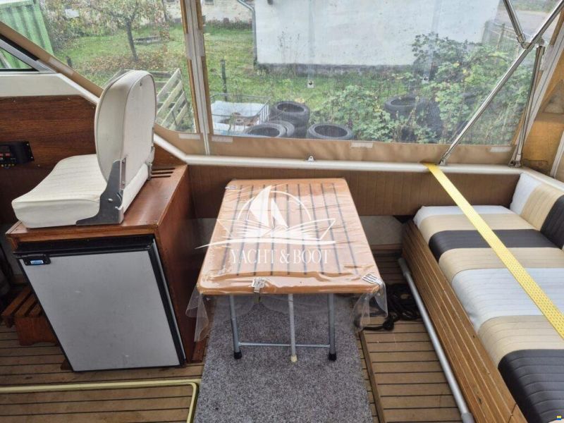 Marco Yachts 810