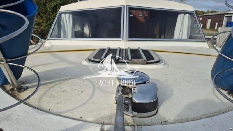 Marco Yachts 810
