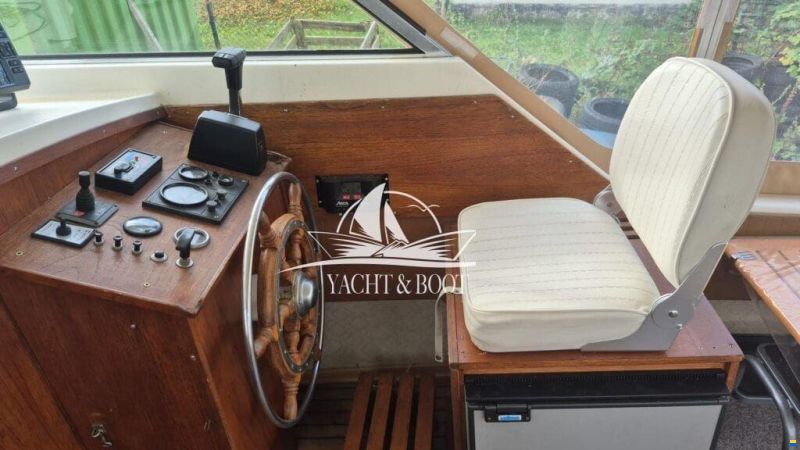 Marco Yachts 810