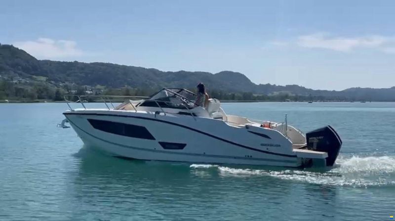 Quicksilver 875 Sundeck