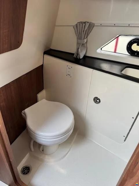 Quicksilver 875 Sundeck