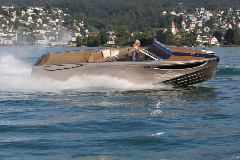 Ganz Boats Ovation 7.6 Cabin