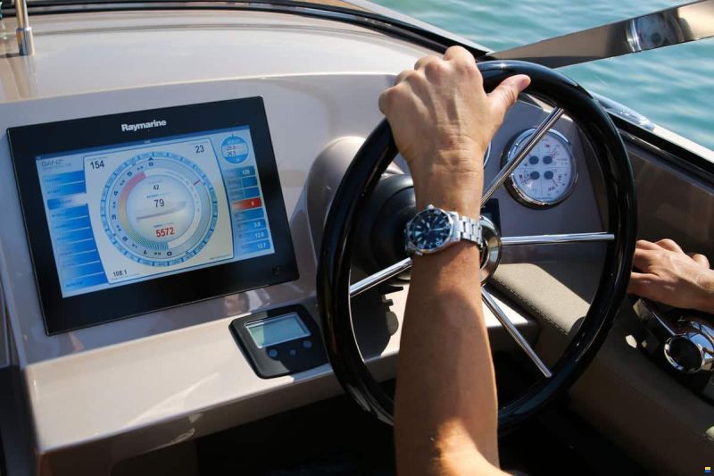 Ganz Boats Ovation 7.6 Cabin