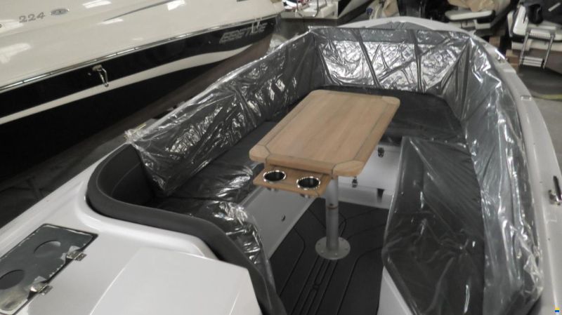 SilverYacht 525