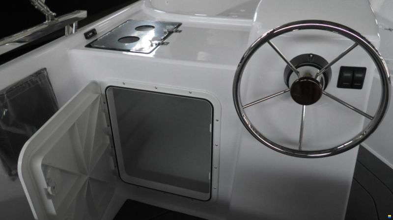 SilverYacht 525