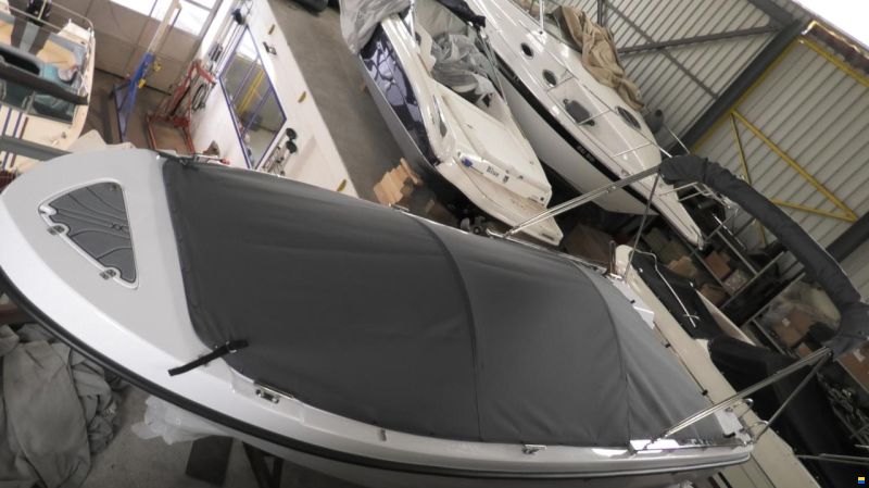 SilverYacht 525