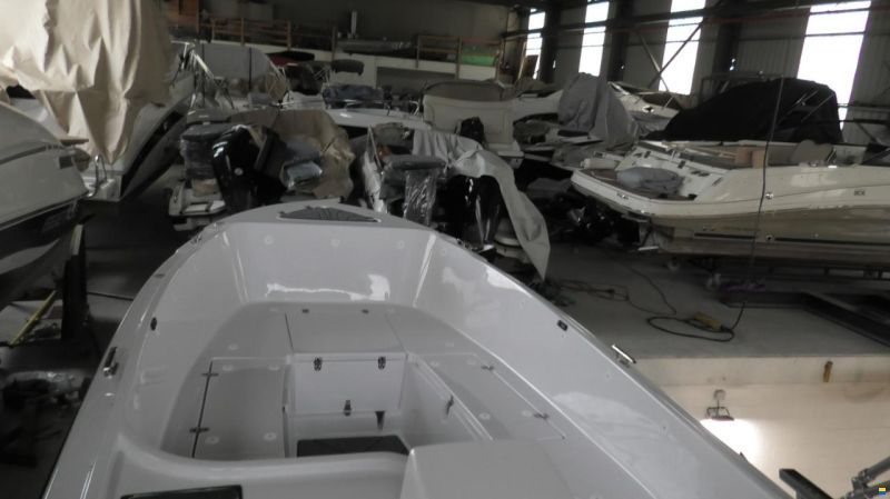 SilverYacht 525