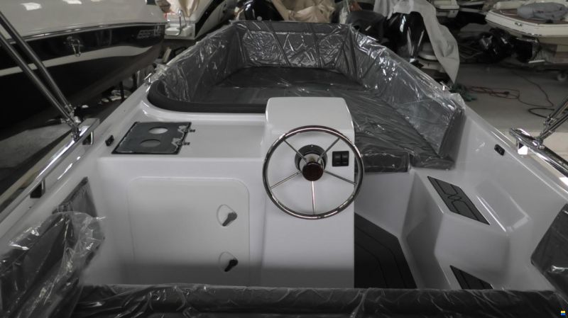 SilverYacht 525