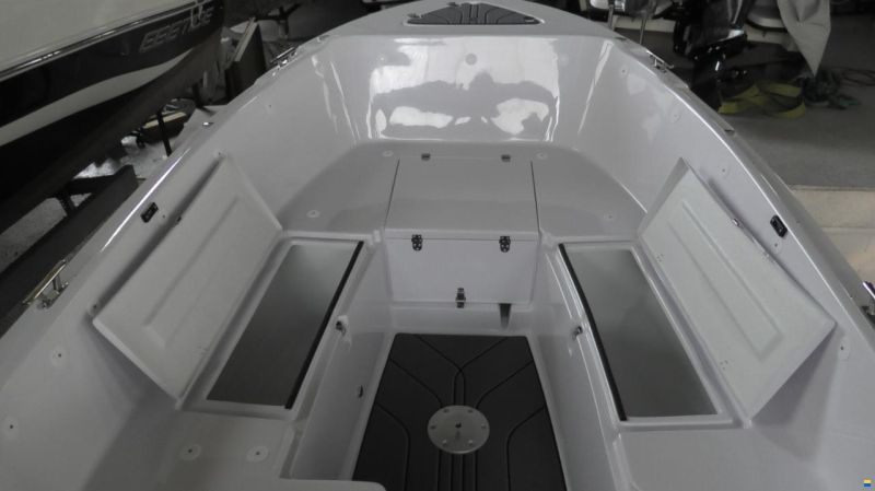 SilverYacht 525