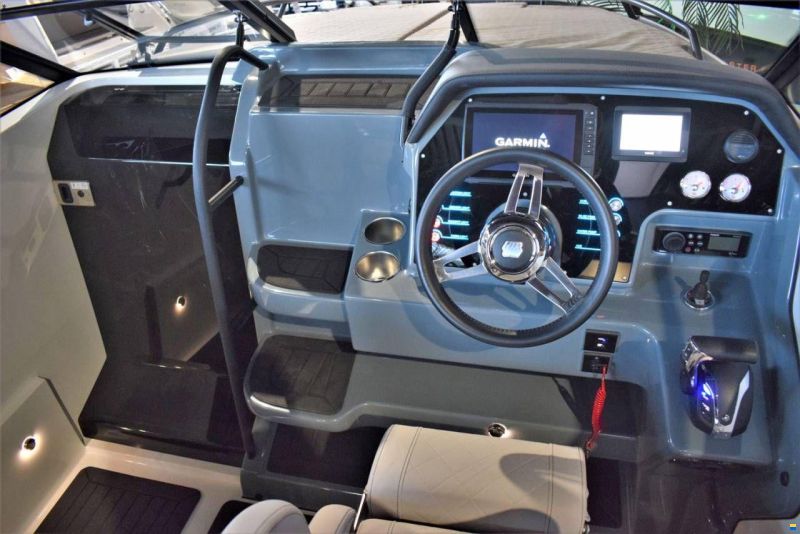 Coaster DC7 - 150 HP Yamaha