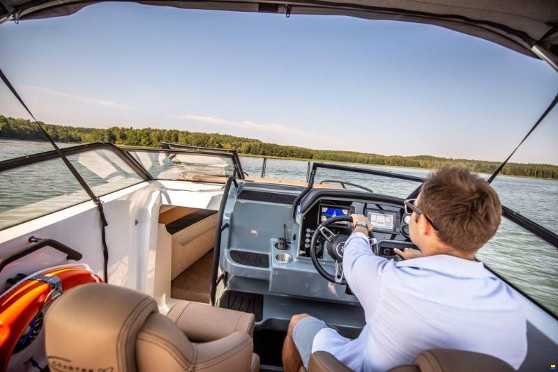 Coaster DC7 - 150 HP Yamaha