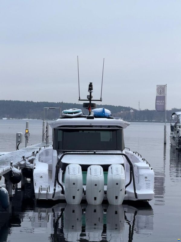 Axopar 45 Cross Cabin