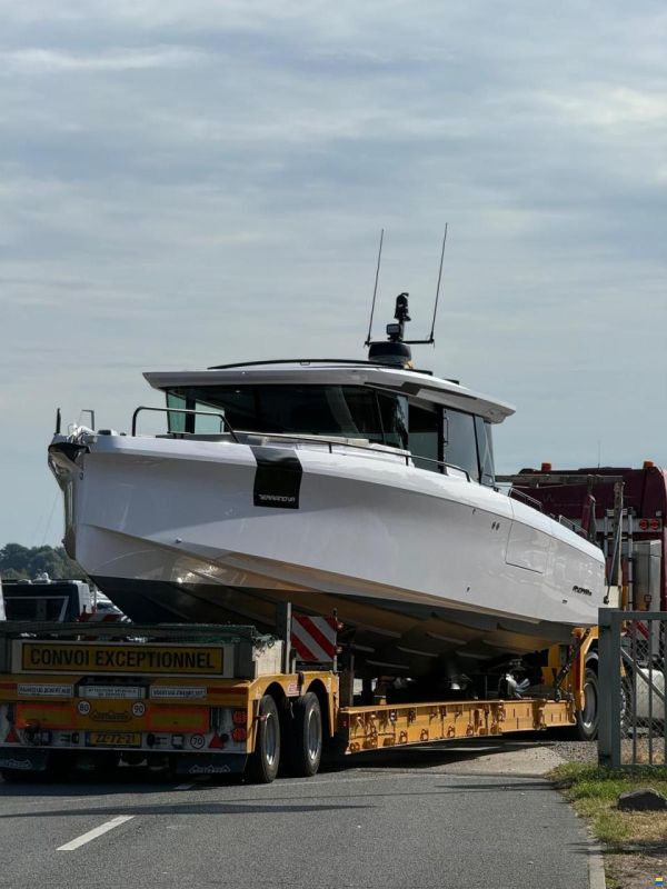 Axopar 45 Cross Cabin