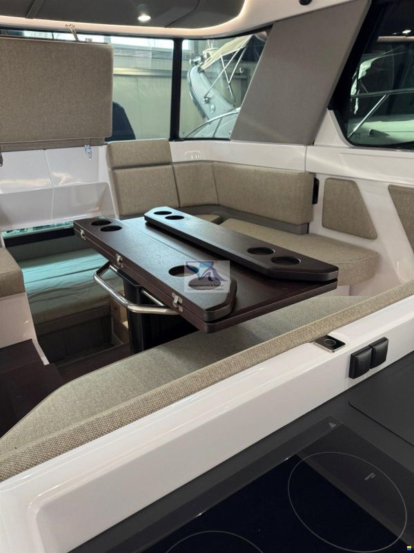 Axopar 45 Cross Cabin