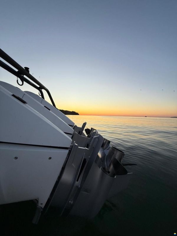 Axopar 45 Cross Cabin