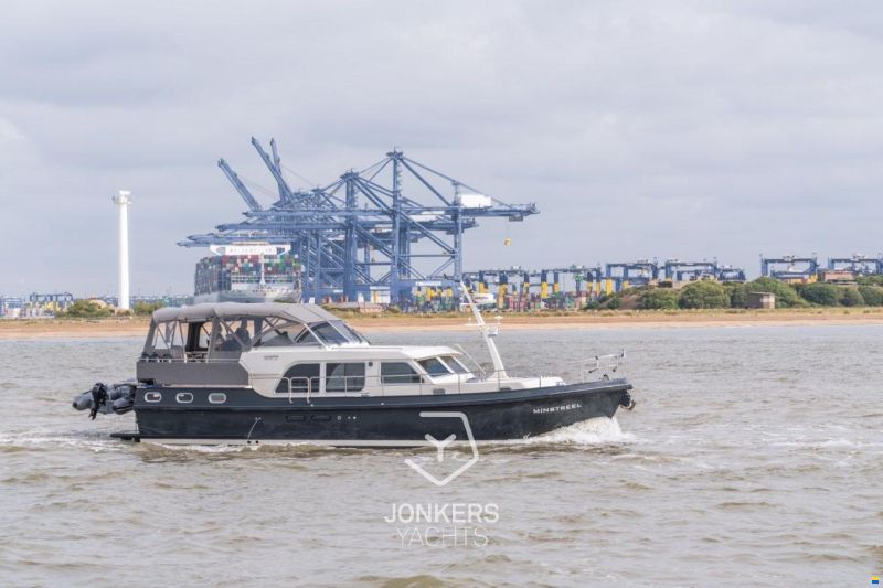 Linssen Grand Sturdy 45.9 AC "Twin"