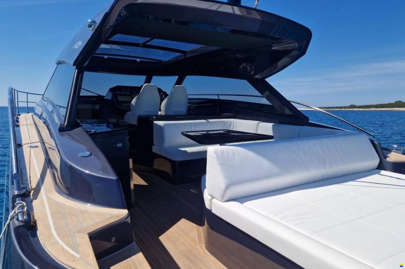 Focus Motor Yacht Power 44
