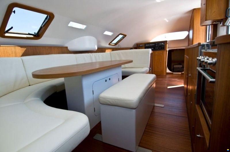 Latini Cat 43