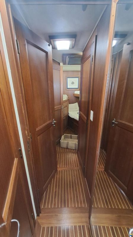 Hatteras 50