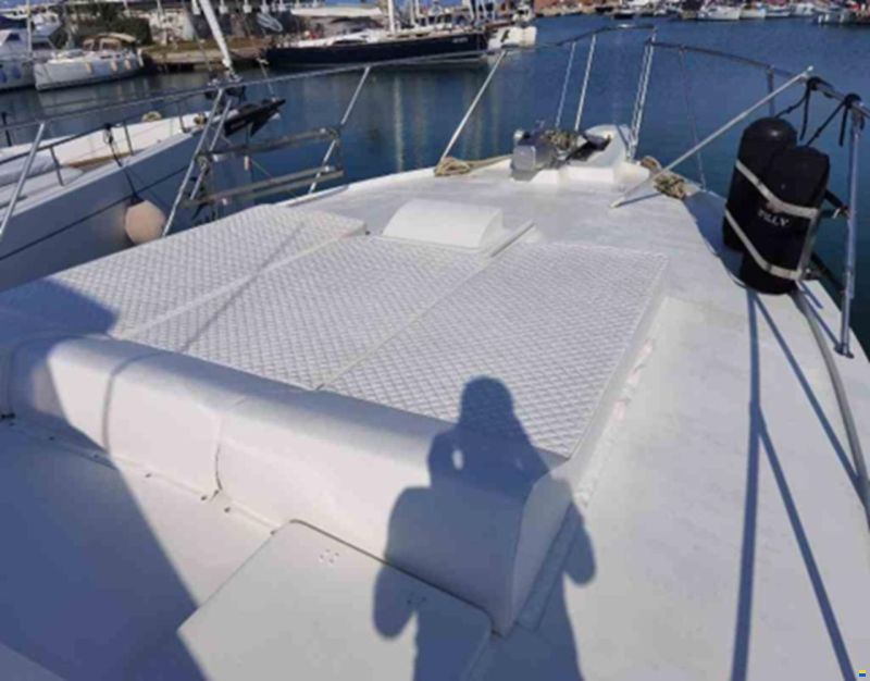 Hatteras 50