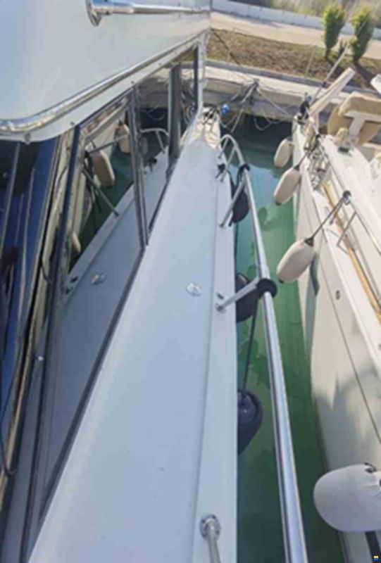 Hatteras 50
