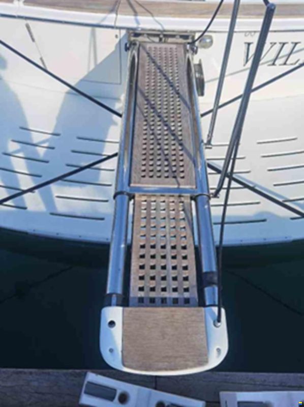 Hatteras 50