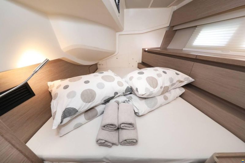 Hanse 588