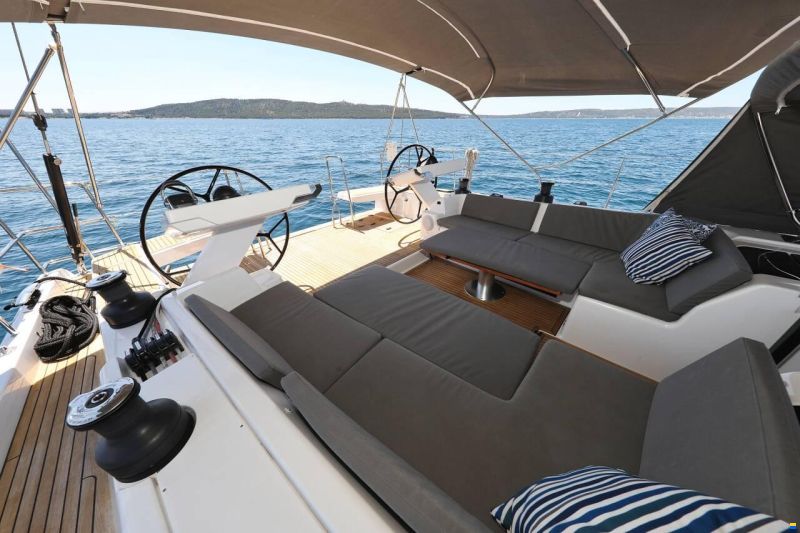 Hanse 588