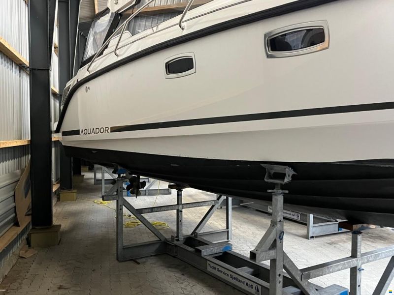 Aquador 28 HT