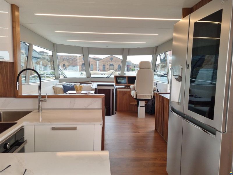 Monachus 70 Fly
