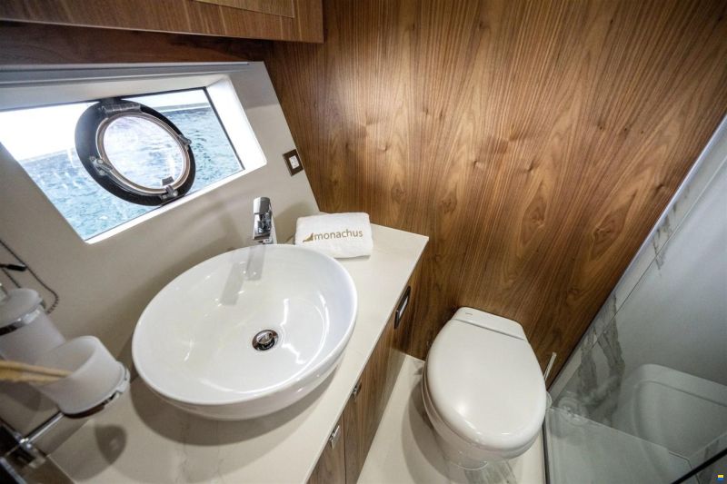 Monachus 70 Fly