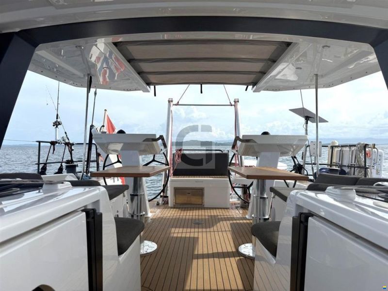 Hanse 548