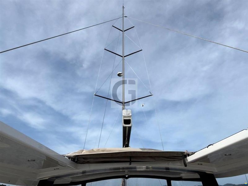 Hanse 548