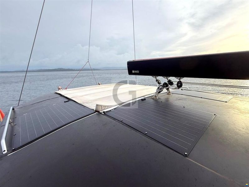 Hanse 548