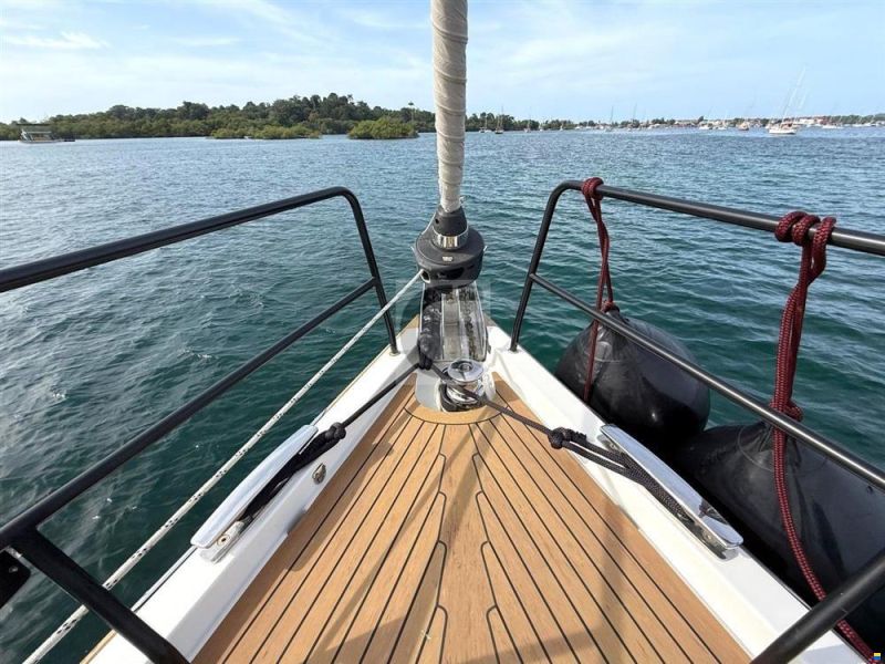 Hanse 548