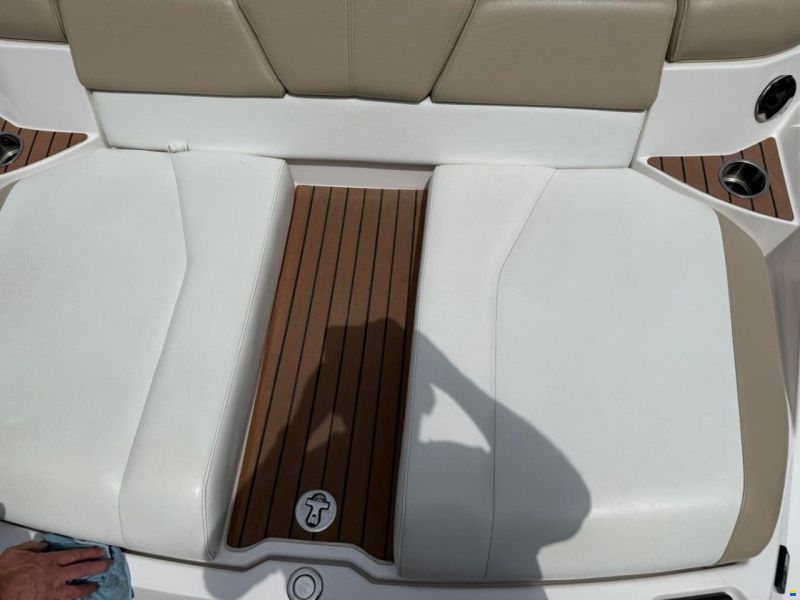 Regal 2500 Bowrider