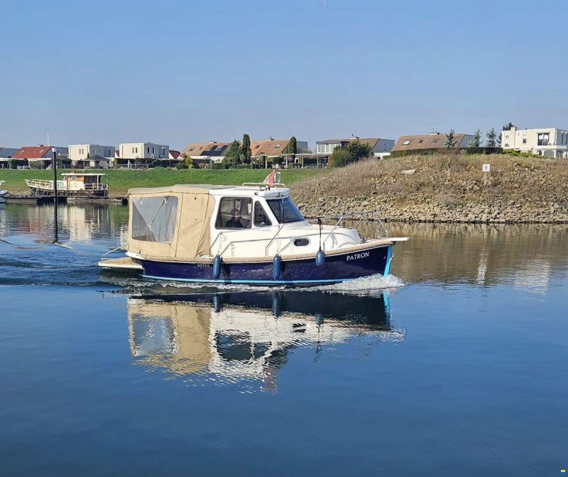 Rasker Sloop 700
