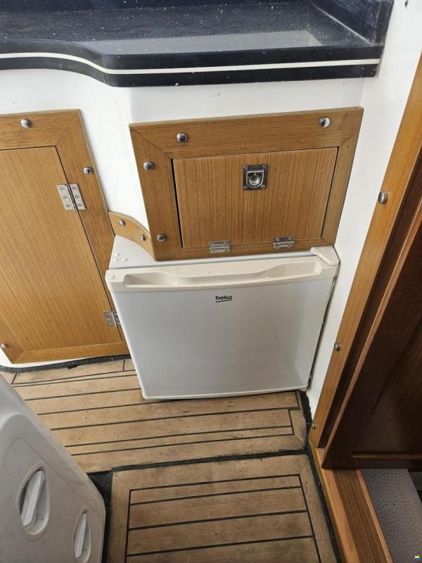 Rasker Sloop 700