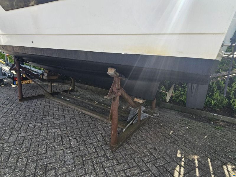 Marco Yachts 810 AK