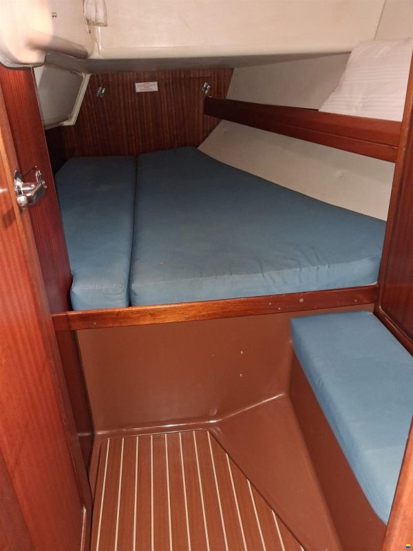 Bavaria 42