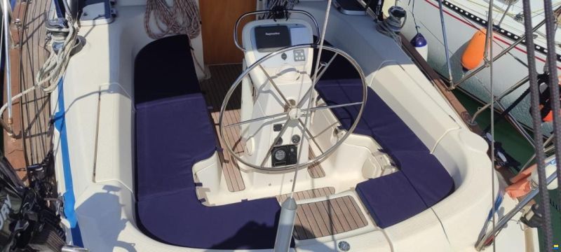 Bavaria 42