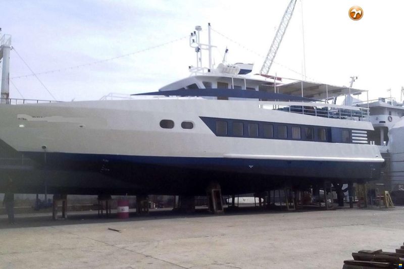 Day Passengers Ship 25 M