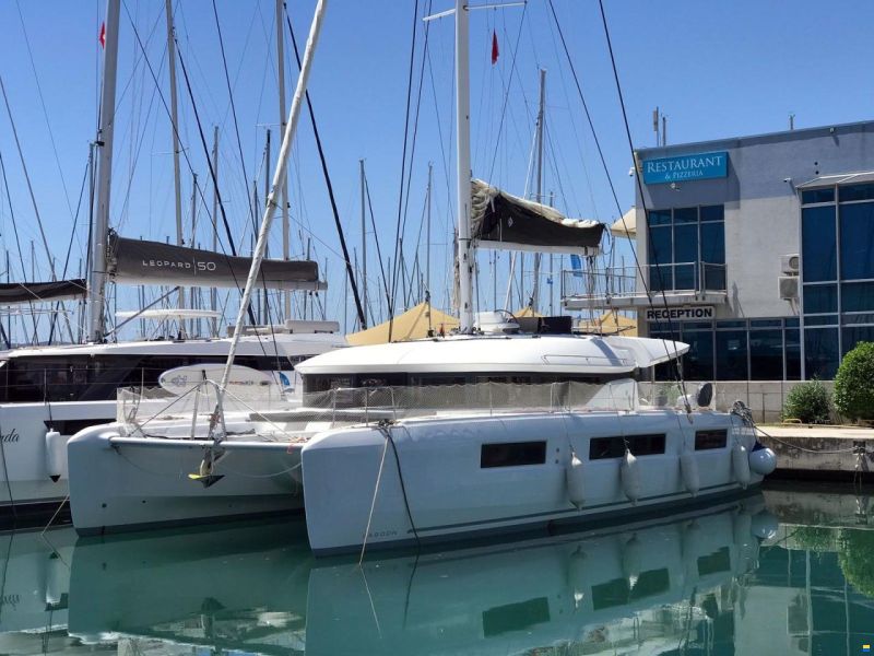 Lagoon 50