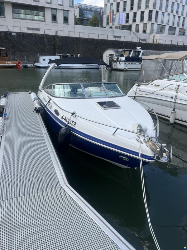 Rinker Captiva 246cc