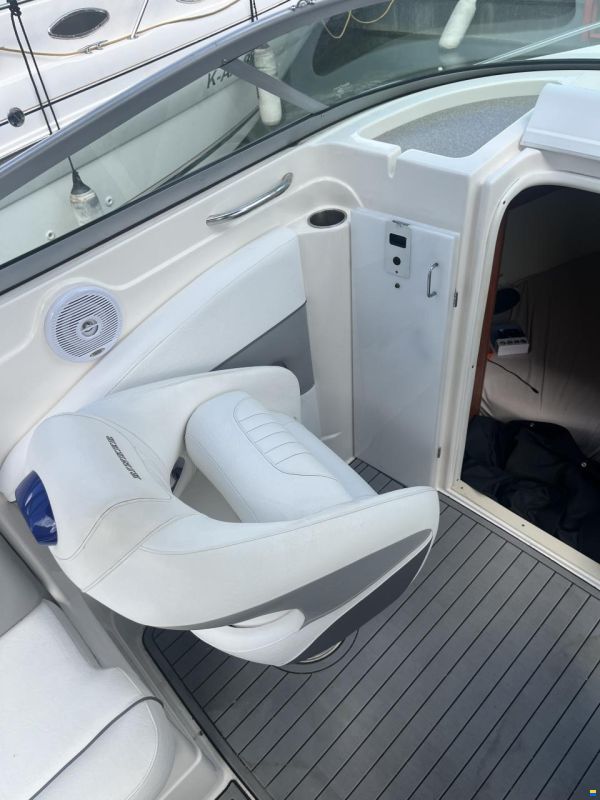 Rinker Captiva 246cc