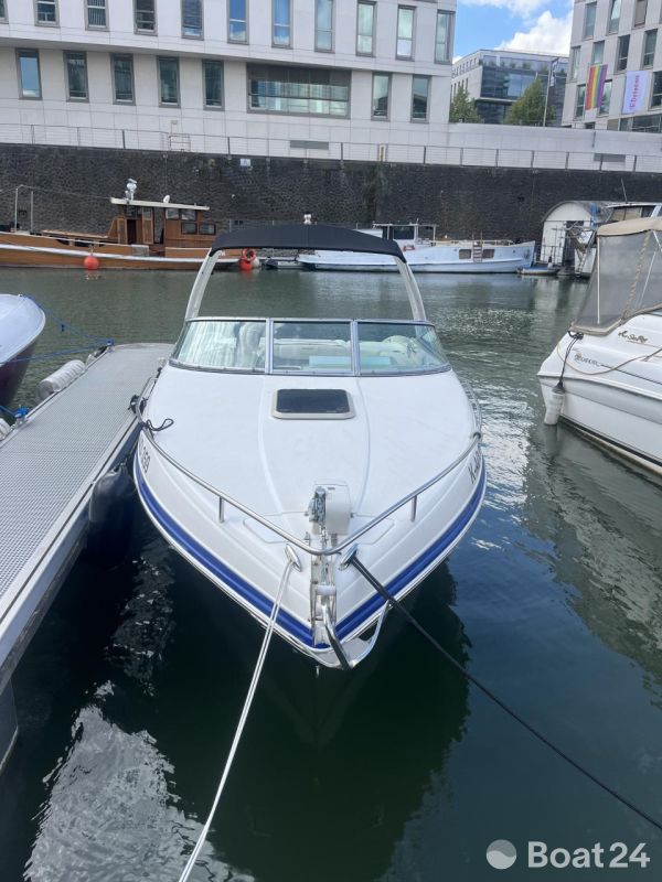 Rinker Captiva 246cc