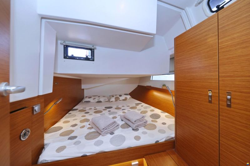 Hanse 410